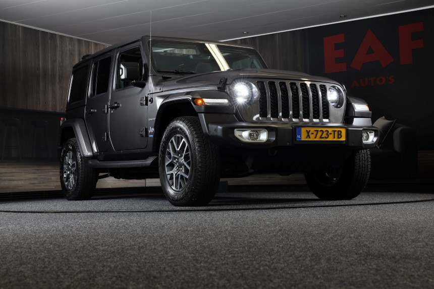 Jeep Wrangler Unlimited 4xe 380 Sahara SKY ONE TOUCH Automaat