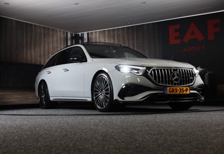 Mercedes-Benz E-klasse Estate 300e AMG 53 Look Automaat