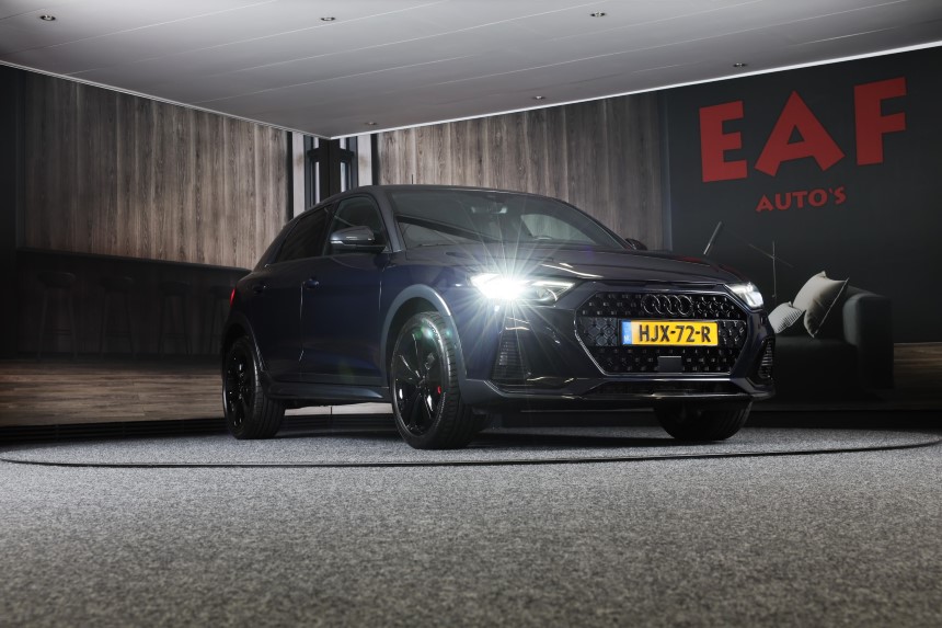 Audi A1 Citycarver 30 TFSI S Line Automaat
