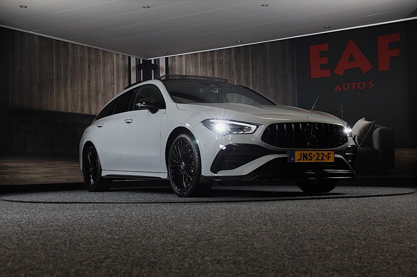 Mercedes-Benz CLA-klasse Shooting Brake 250 e AMG 45 Look Automaat