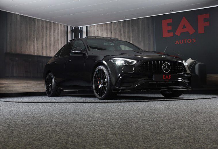 Mercedes-Benz C-klasse 300 e AMG 63 Look Automaat