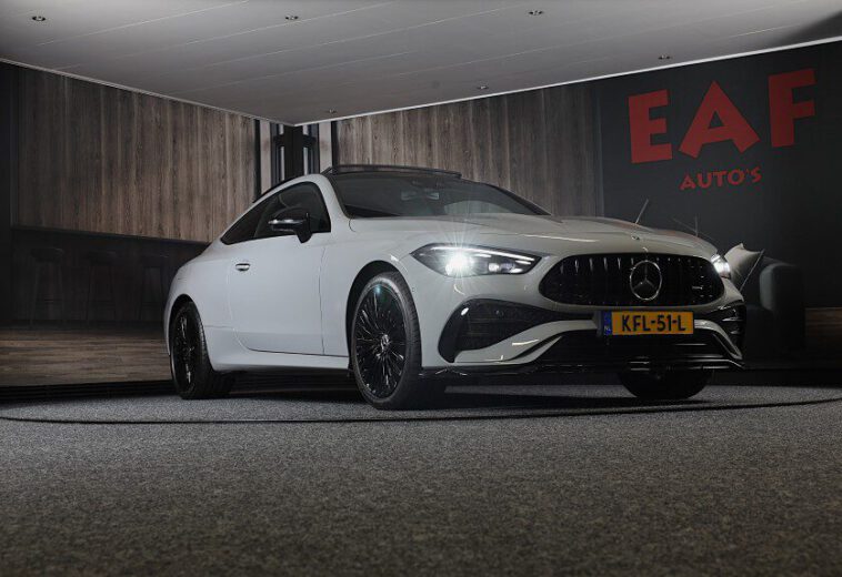 Mercedes-Benz CLE Coupé 300 e AMG 53 Look Automaat