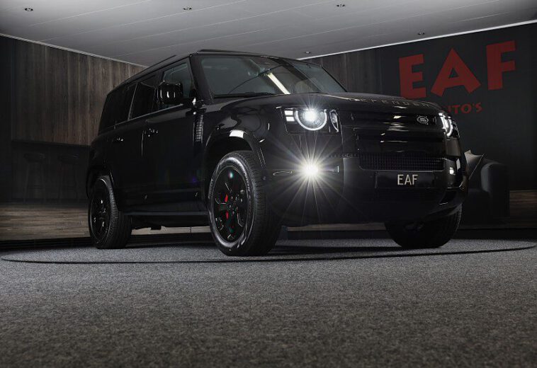 Land Rover Defender 110 2.0 P300e 110 X-Dynamic Facelift Automaat